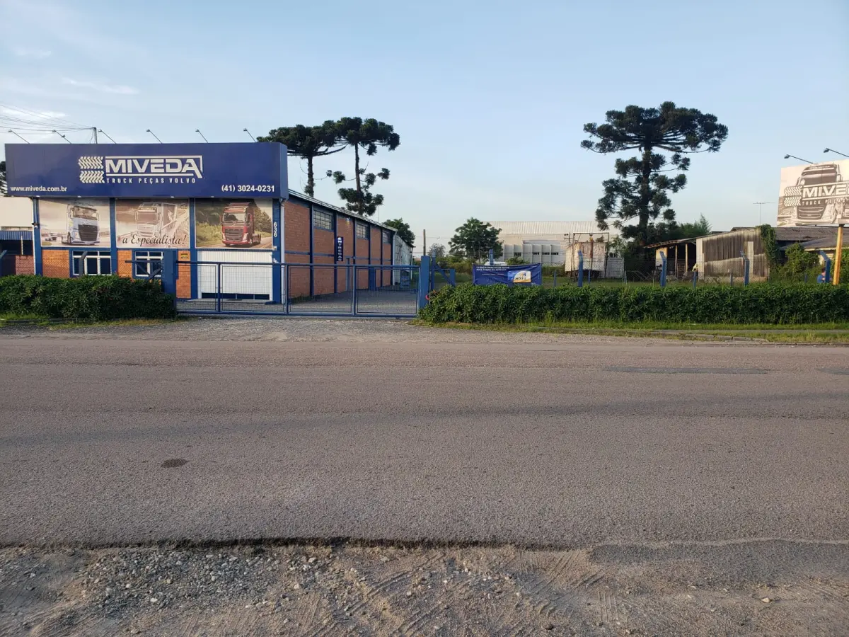 LOTE 000 - O imóvel constituído pela área de 4.816,82metros2, localizado na ¨cidade Industrial de Curitiba