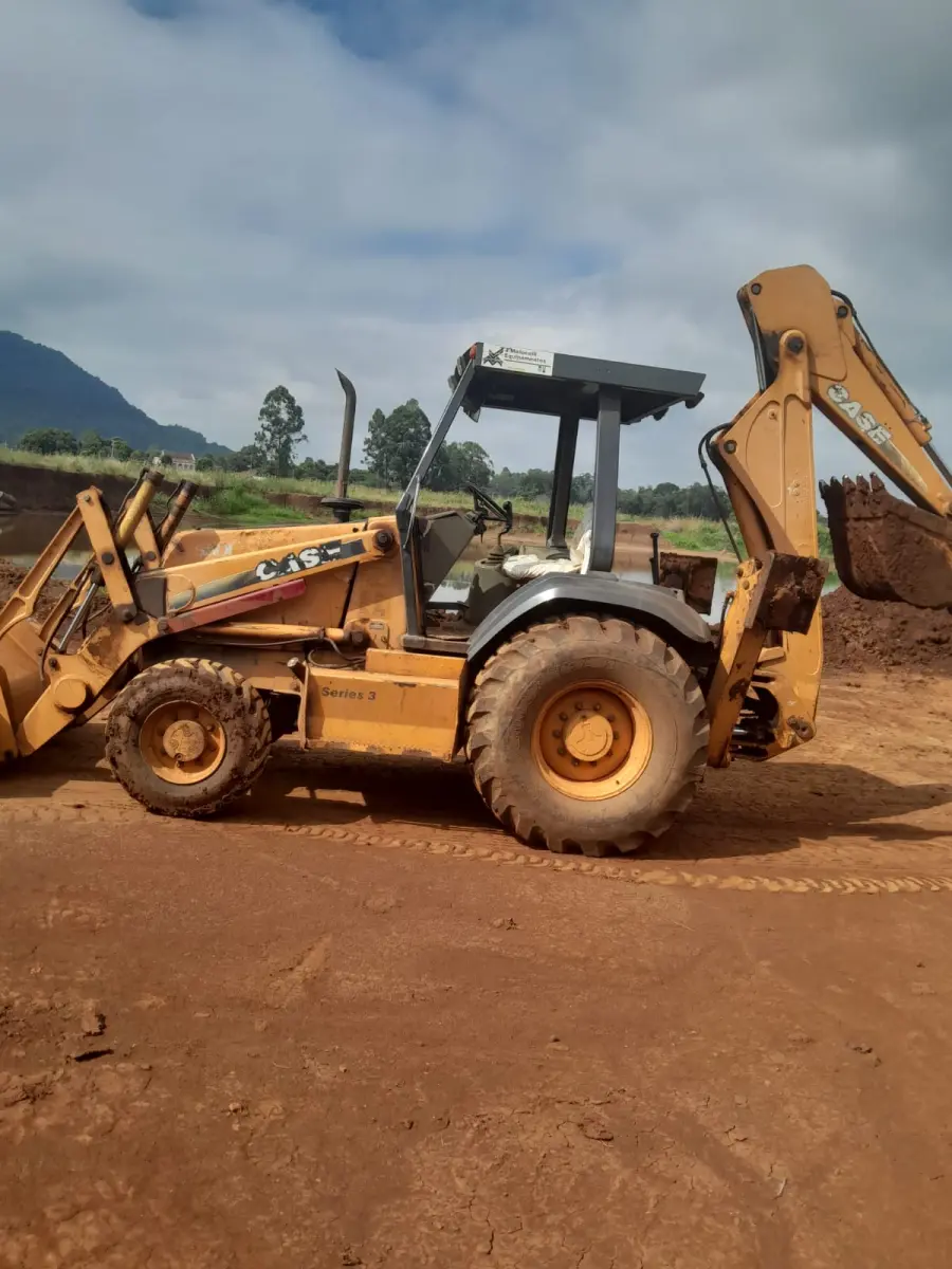 LOTE 001 - UPI DE FABRICA DE TIJOLOS - CERAMICA COMPLETA - CAMINHOES - EMPILHADEIRA -ESCAVADEIRA - SEDE COMPLETA PRODUZINDO - 2 JAZIDAS ATIVAS E COM LICENÇAS - MAIS UM OUTRO IMÓVEL PARA SEDE FUTURA