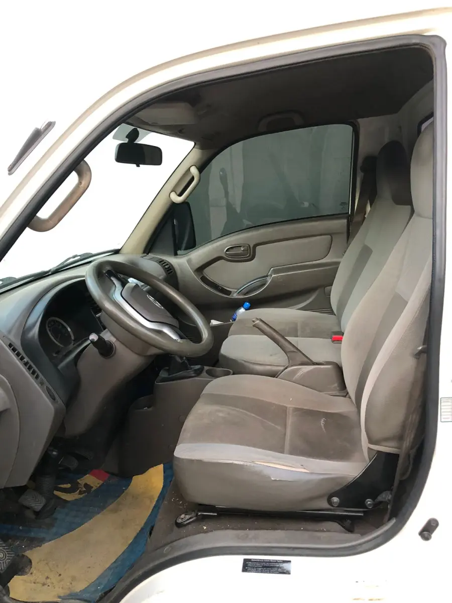 LOTE 003 - Hyundai/HR HDB, ano 2014