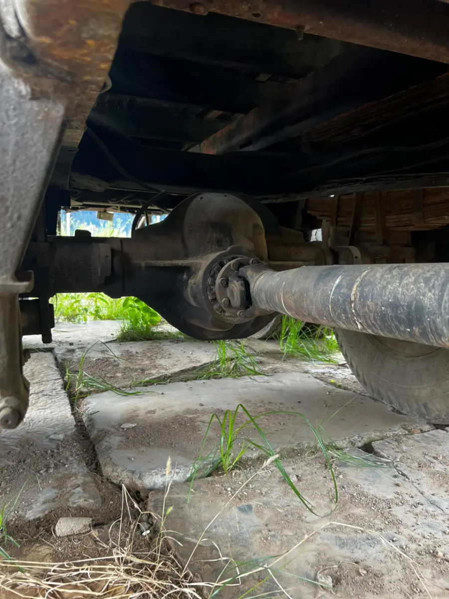 LOTE 002 - Caminhão de carga M. Benz/L 1113, ano 1973 LXN8B15