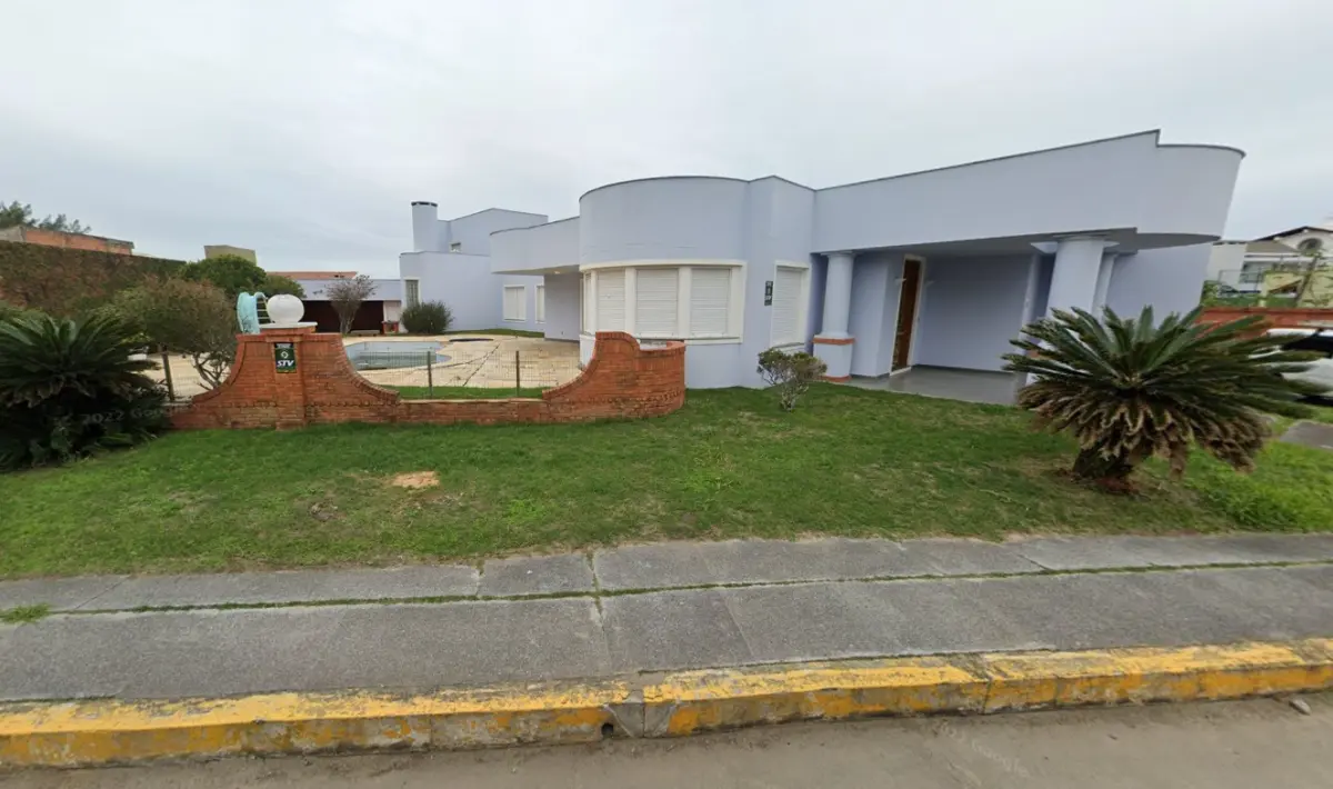LOTE 001 - O imóvel na Rua Tinguaçú nº 547 Praia de Atlântida, município de Xangri-lá