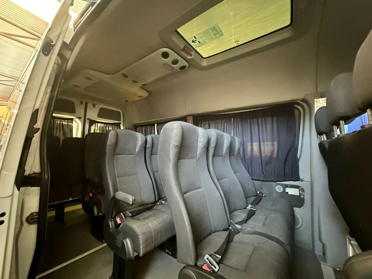 LOTE 002 - SPRINTER 415 VAN LUXO DIESEL, ANO 2019