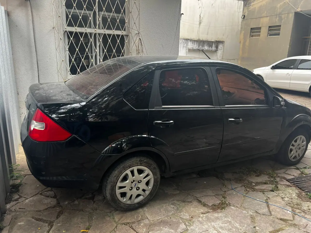LOTE 000 - Ford/Fiesta Sedan 1.6 Flex