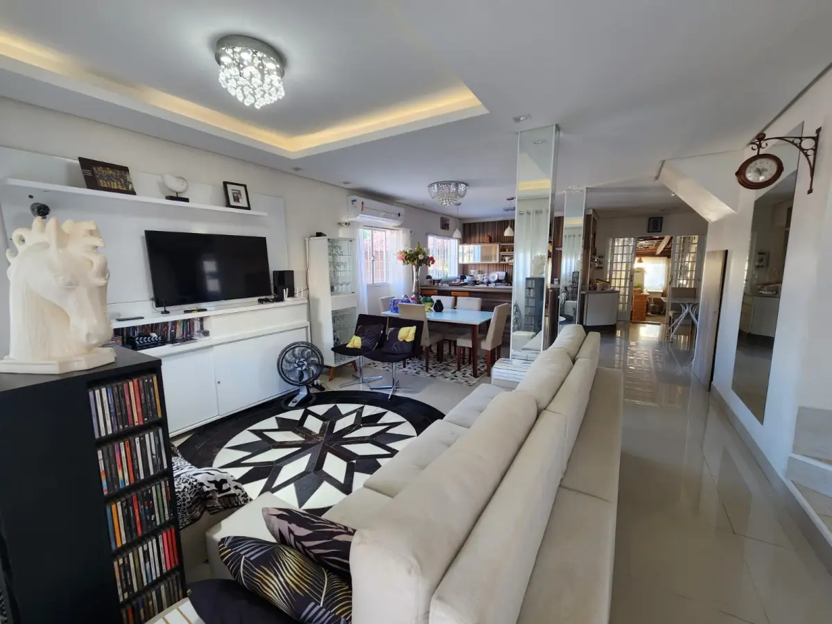 LOTE 001 - GRANDE CASA COM PISCINA NA ILHA DA PINTADA COM MAIS 4 APTS EM OBRA NO IMOVEL