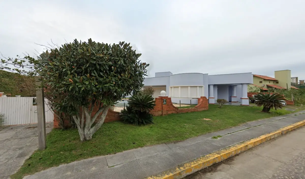 LOTE 001 - O imóvel na Rua Tinguaçú nº 547 Praia de Atlântida, município de Xangri-lá