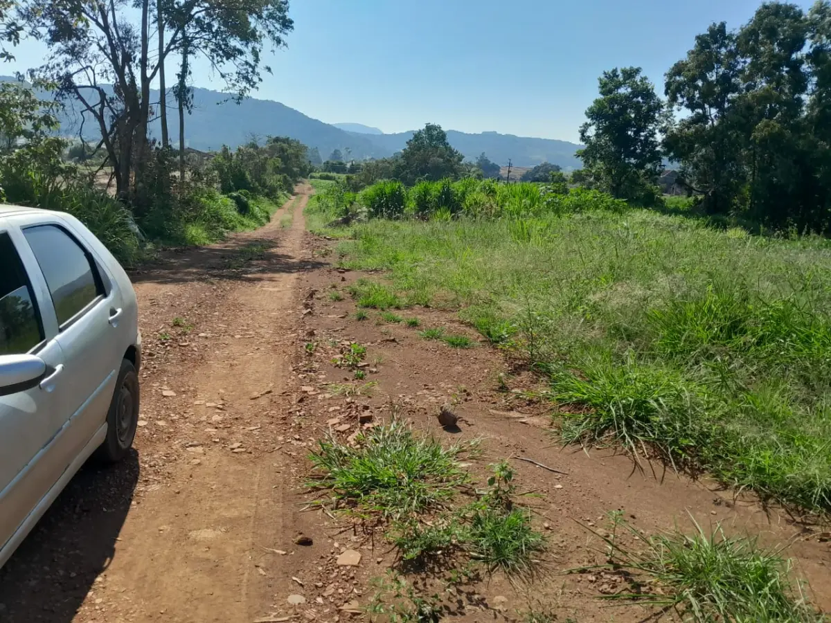 LOTE 001 - UPI DE FABRICA DE TIJOLOS - CERAMICA COMPLETA - CAMINHOES - EMPILHADEIRA -ESCAVADEIRA - SEDE COMPLETA PRODUZINDO - 2 JAZIDAS ATIVAS E COM LICENÇAS - MAIS UM OUTRO IMÓVEL PARA SEDE FUTURA