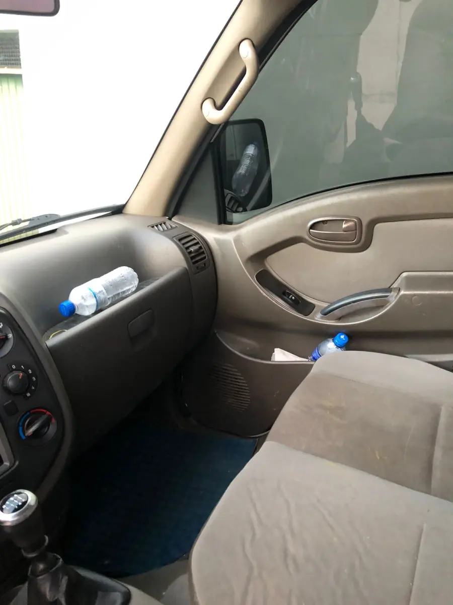 LOTE 003 - Hyundai/HR HDB, ano 2014