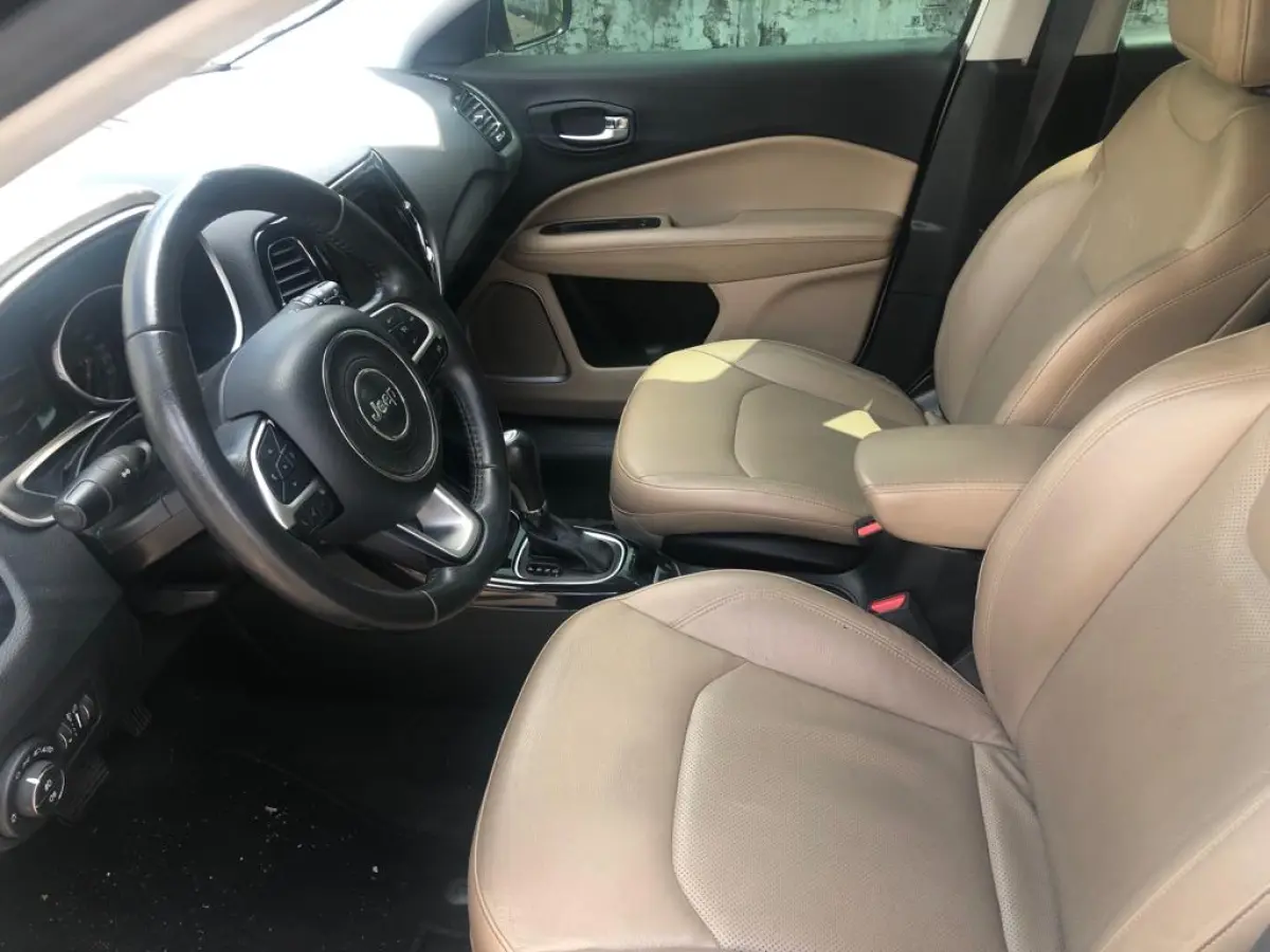 LOTE 014 - Jeep Compass Limited 2.0 4x2 Flex 16v Aut, fab/mod 2016/2017