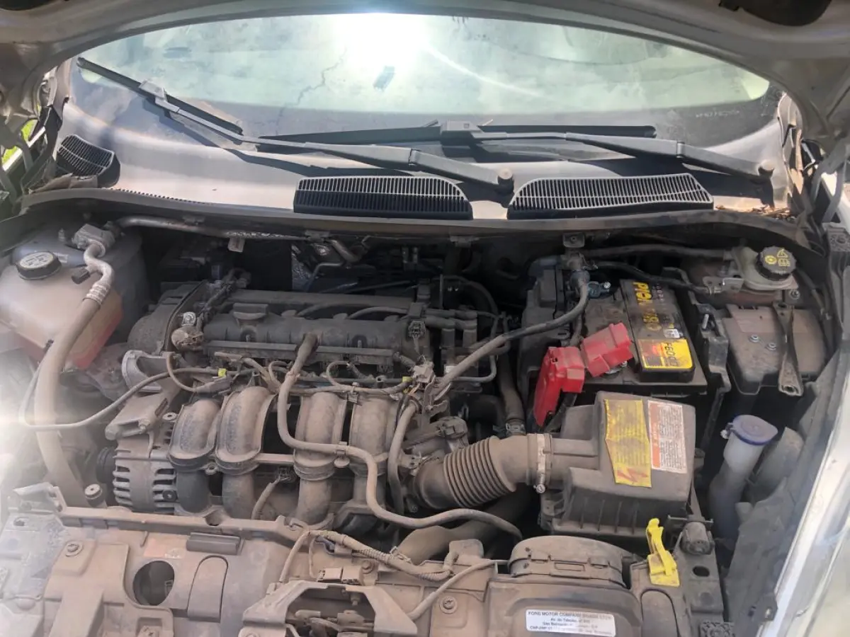 LOTE 013 - Ford Fiesta 1.6 16v Flex Mec 5p, fab/mod 2014/2015