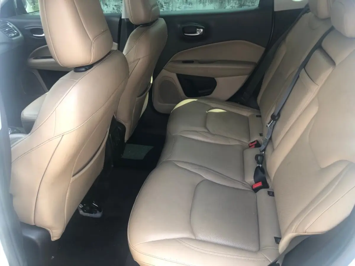 LOTE 014 - Jeep Compass Limited 2.0 4x2 Flex 16v Aut, fab/mod 2016/2017