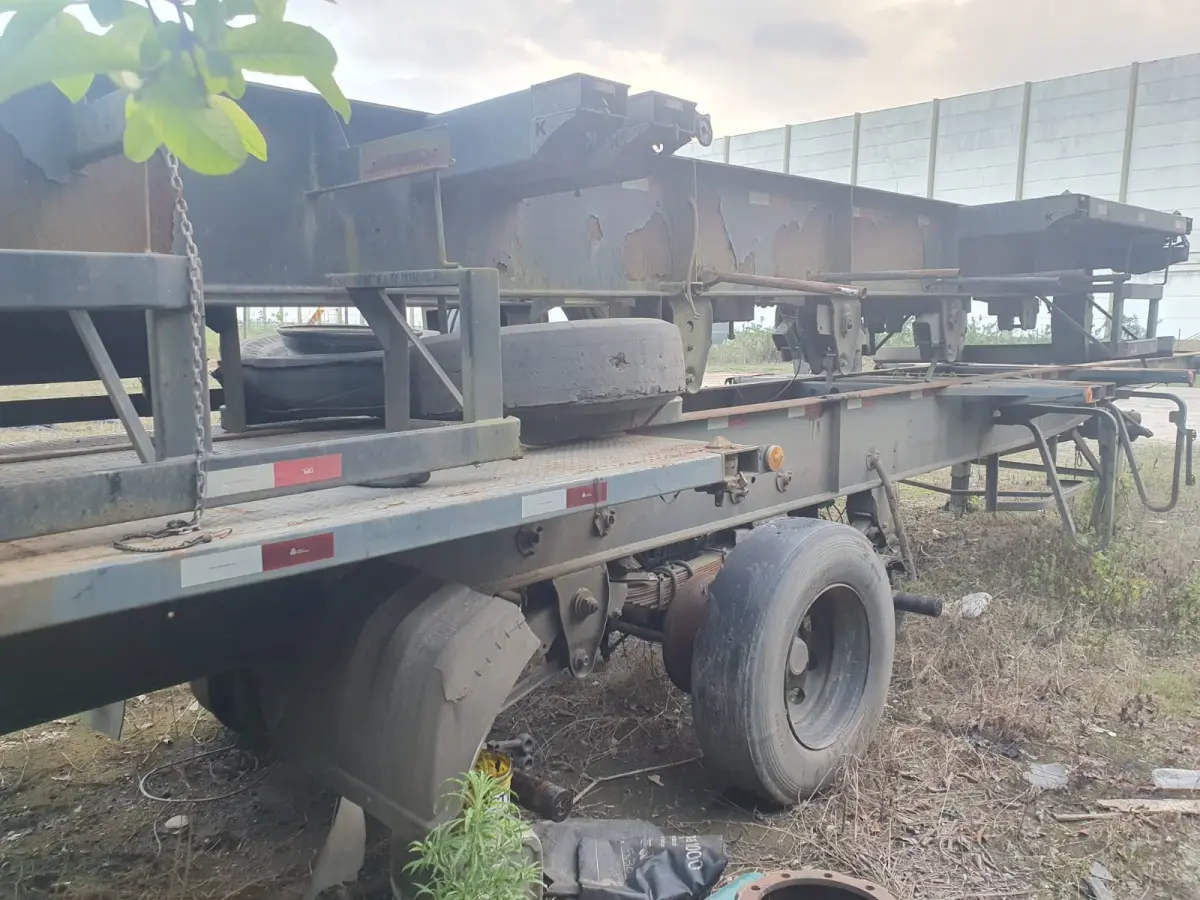 LOTE 011 - Semi reboque placa IVG1149, fab/mod 2014/2014