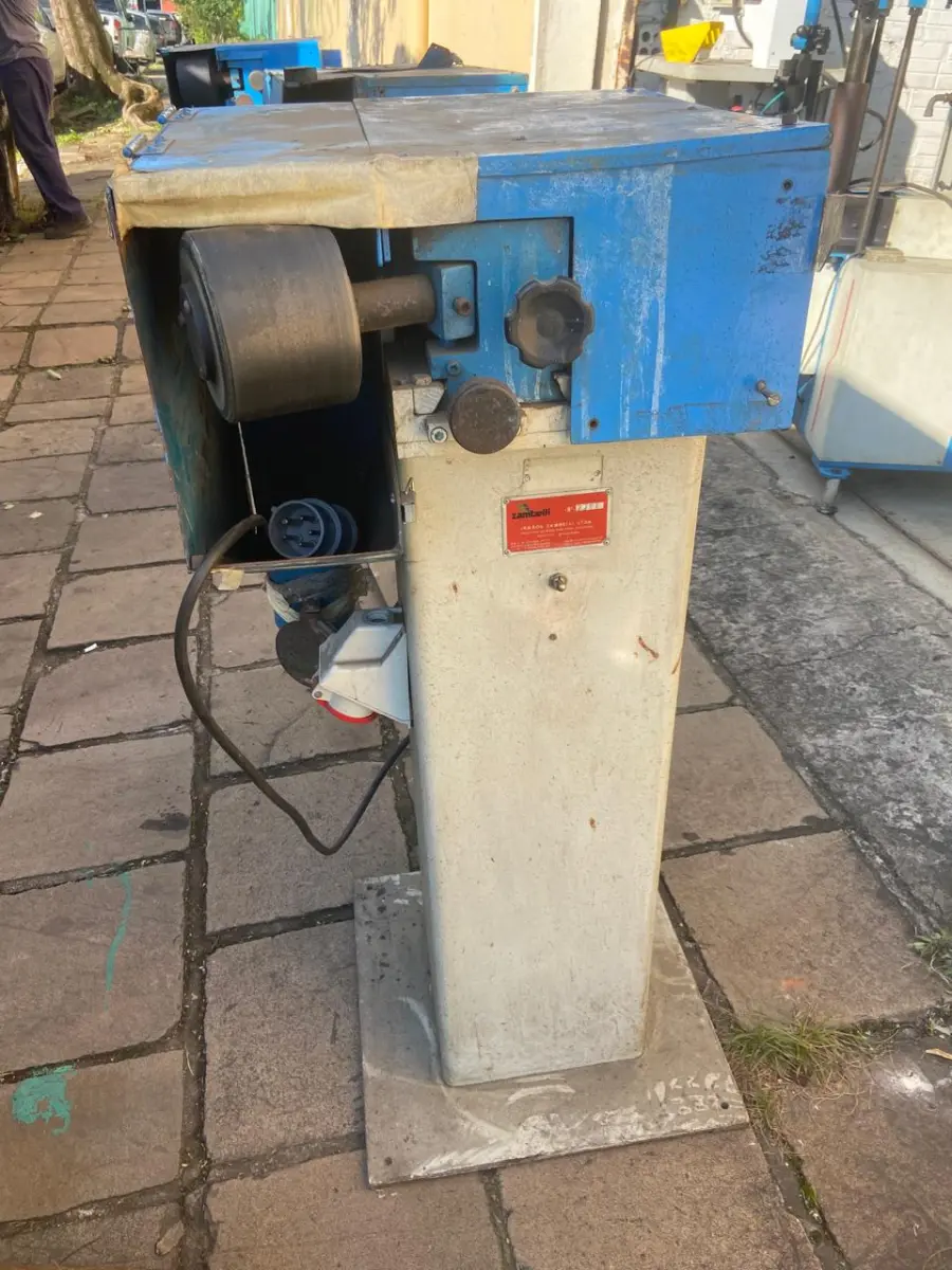 LOTE 043 - Lixa Horizontal Zambelli de 1 Lado