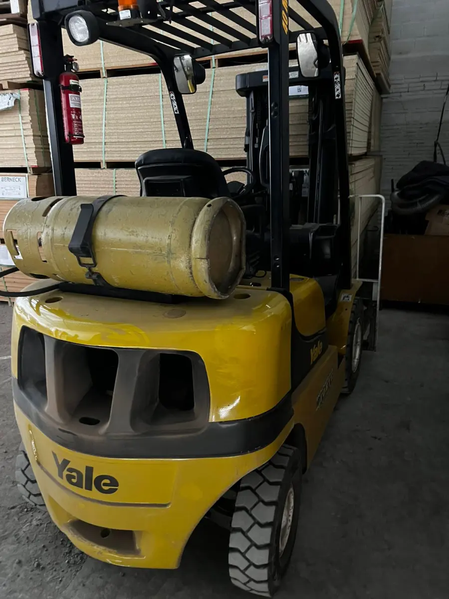 LOTE 126 - Empilhadeira Yale 