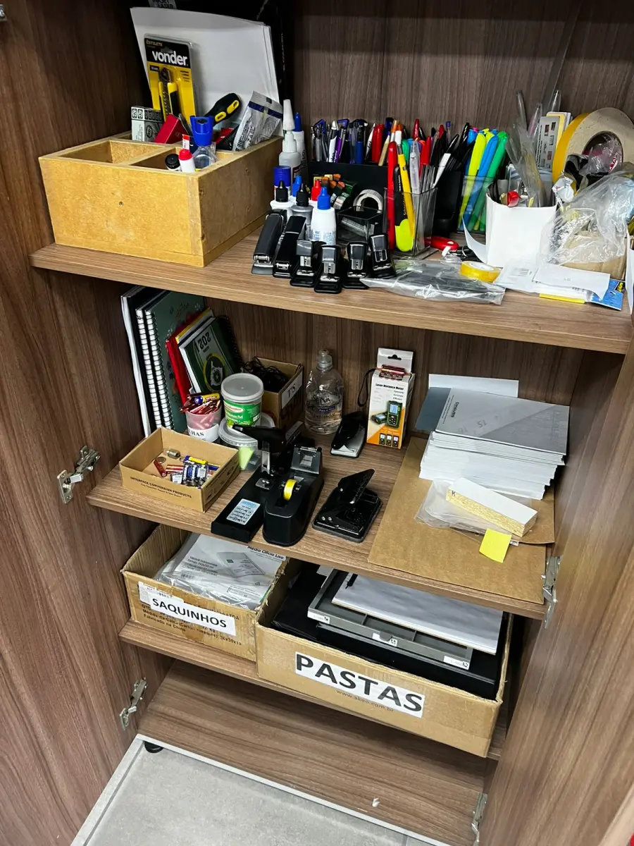 LOTE 033 - Lote de material de escritório 