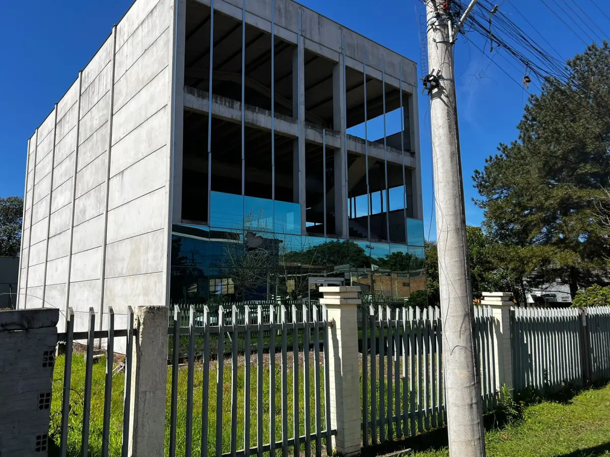 LOTE 000 - O imóvel situado na Rua Walter Strassburger, nº 115, na Zona Urbana de Campo Bom