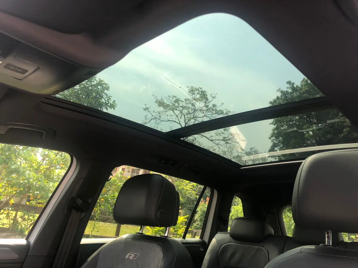 LOTE 000 - Volkswagen/Tiguan Allspac R-Line 350 TSI 2.0 4x4, fabricação/modelo 2018/2019, cor: branca