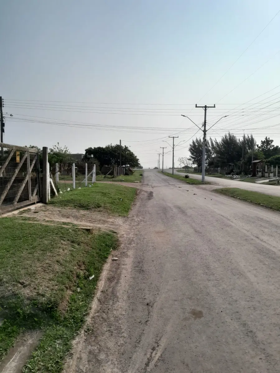 LOTE 000 - Um terreno no Balneário Harmonia