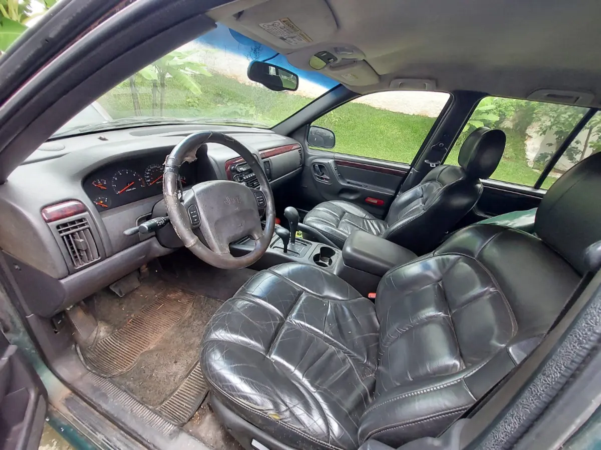 LOTE 000 - Jeep Grand Cherokee Nova Limited 4.7