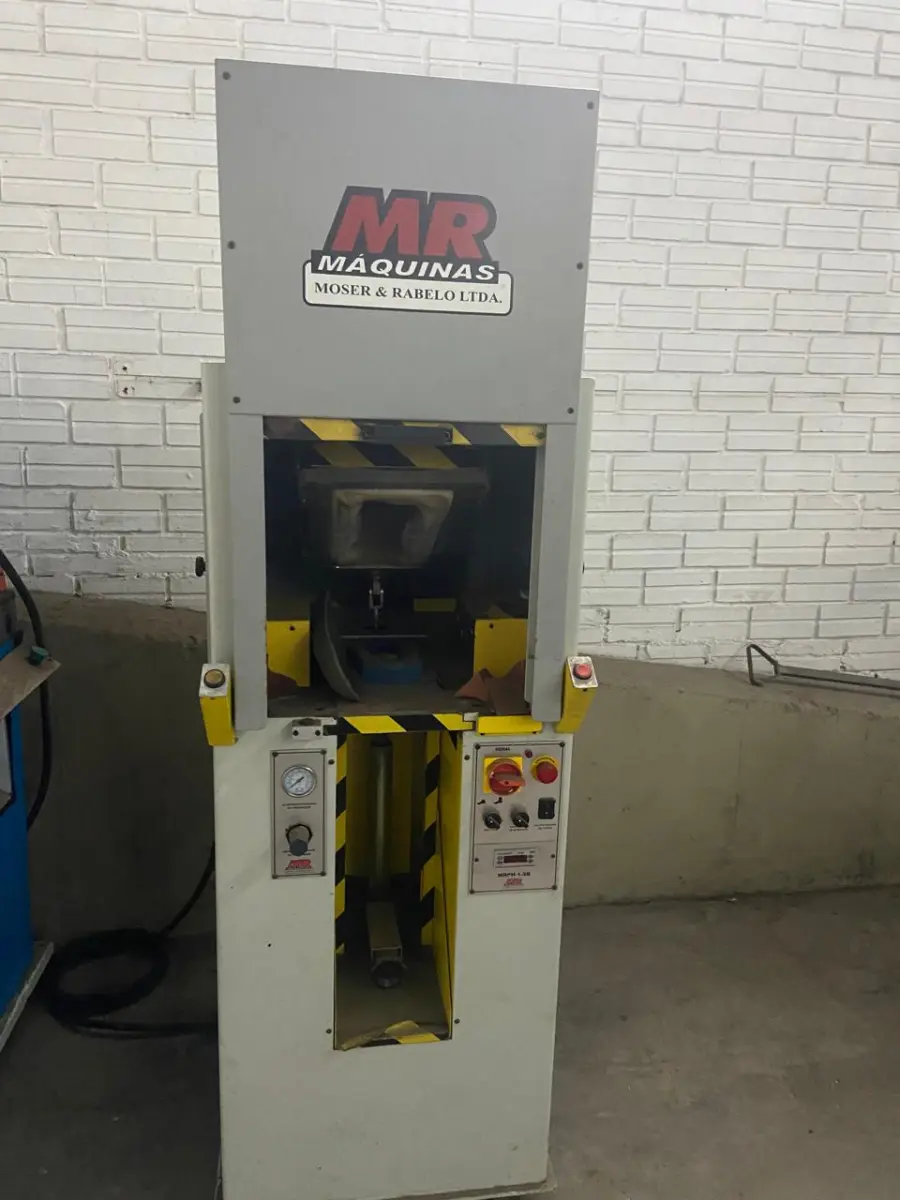 LOTE 026 - Prensa Marca MR de Colar Solas 1 Posto