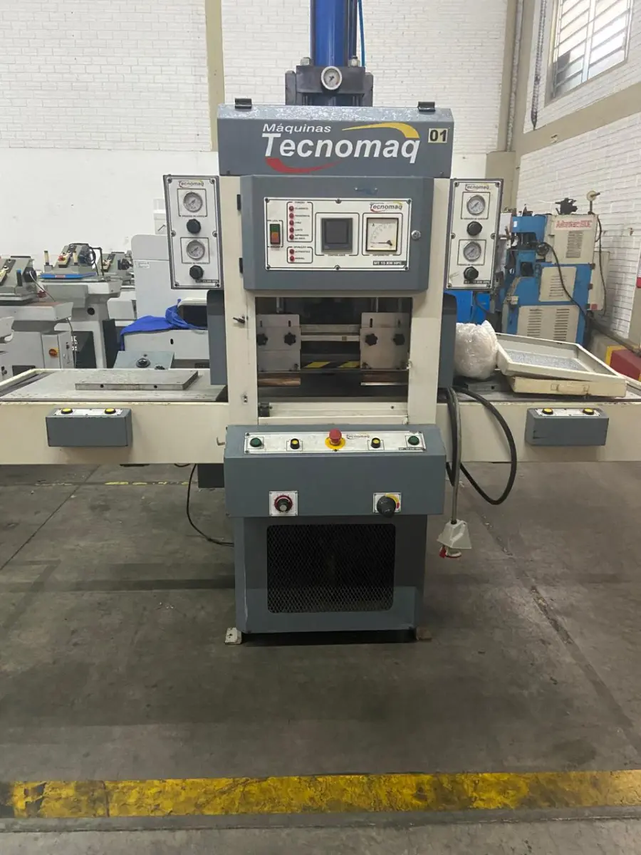 LOTE 018 - Maq.de Alta Frequencia Tecnomaq MT 15 KW