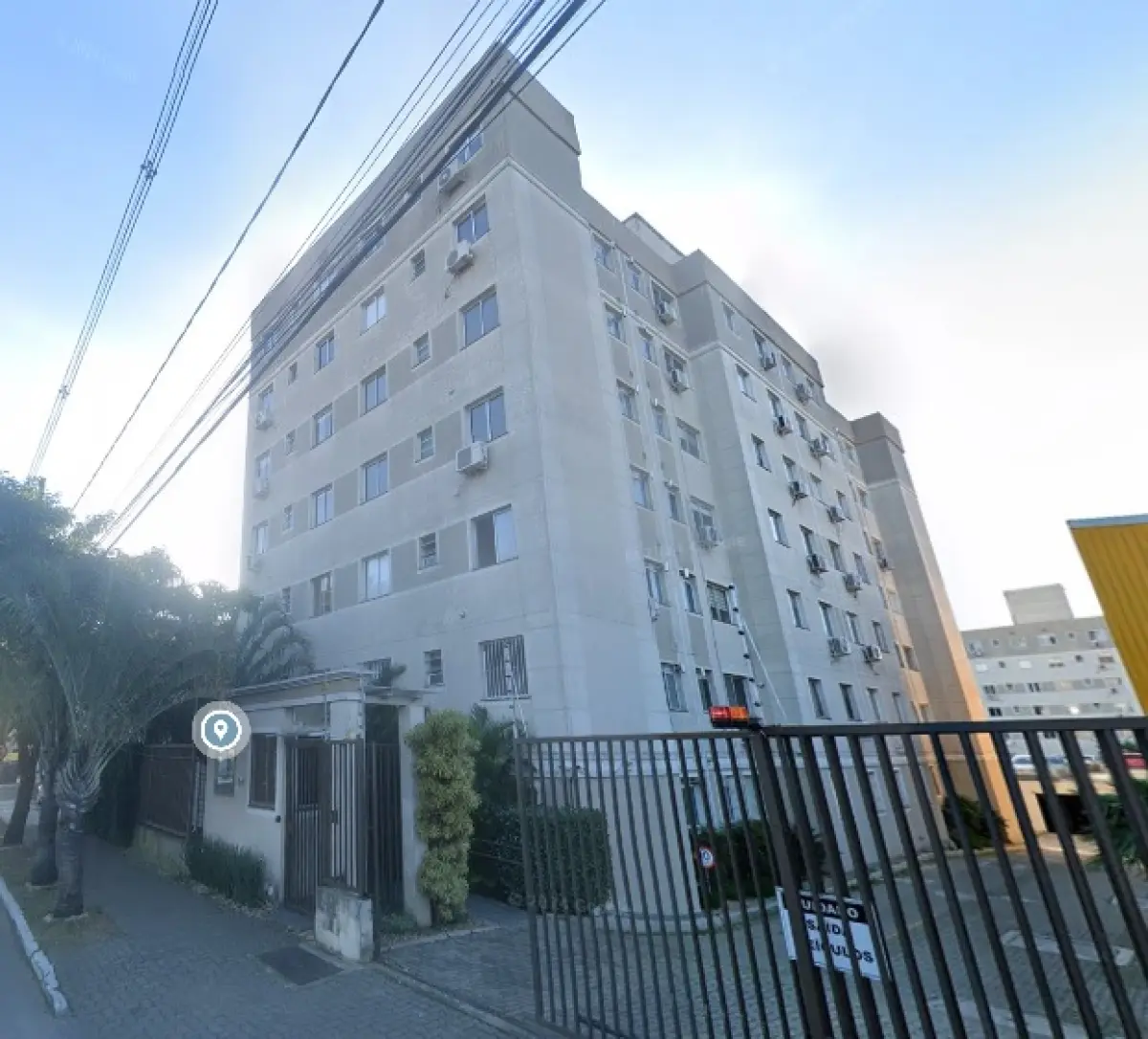LOTE 000 - O apartamento nº 208, localizado no segundo pavimento do Bloco B do Edifício Porto Pacífico, situado na Rua Cel. Aparício Borges 910, Bairro Glória