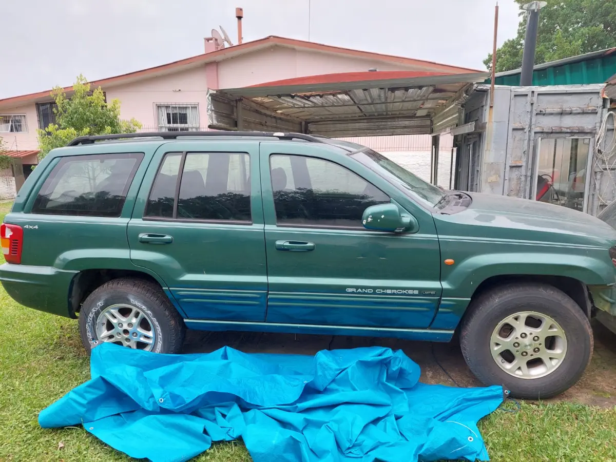 LOTE 000 - Jeep Grand Cherokee Nova Limited 4.7
