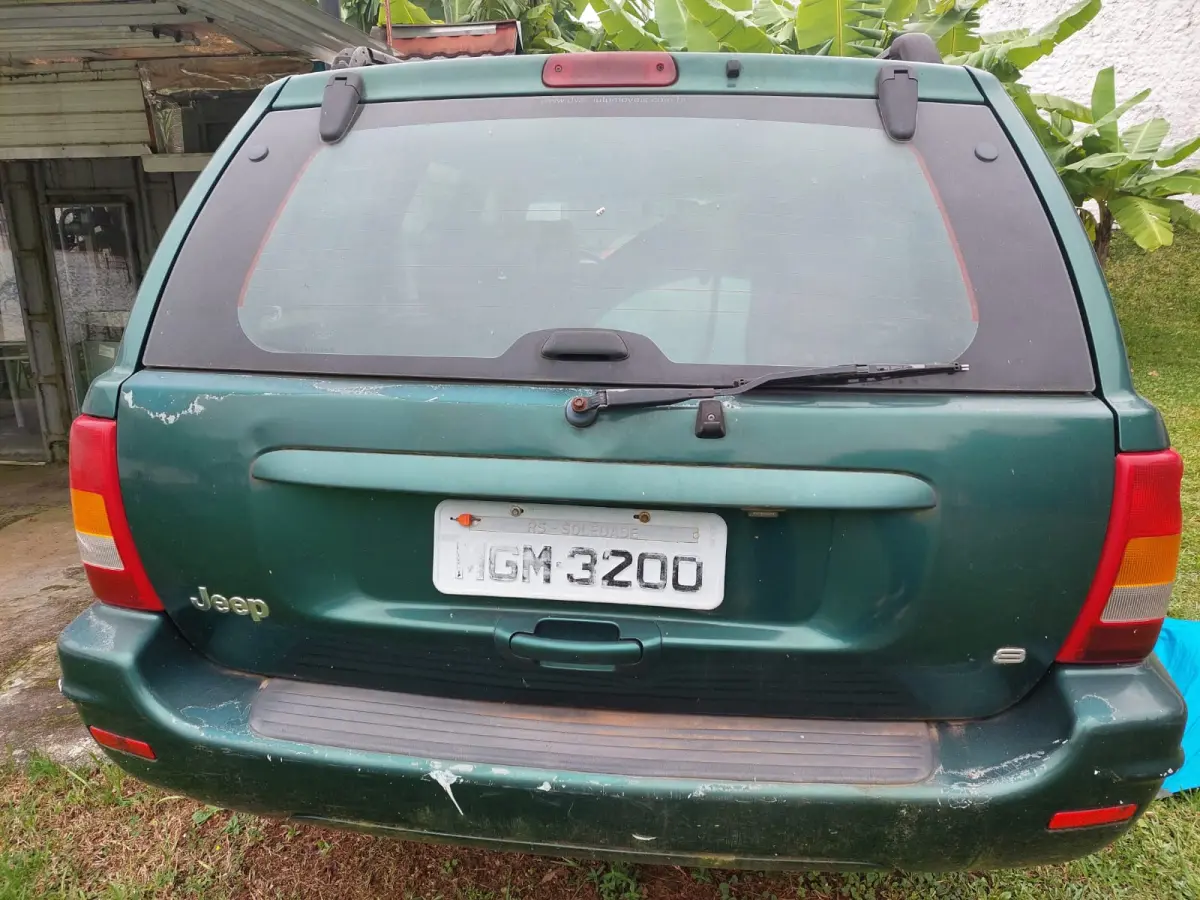 LOTE 000 - Jeep Grand Cherokee Nova Limited 4.7