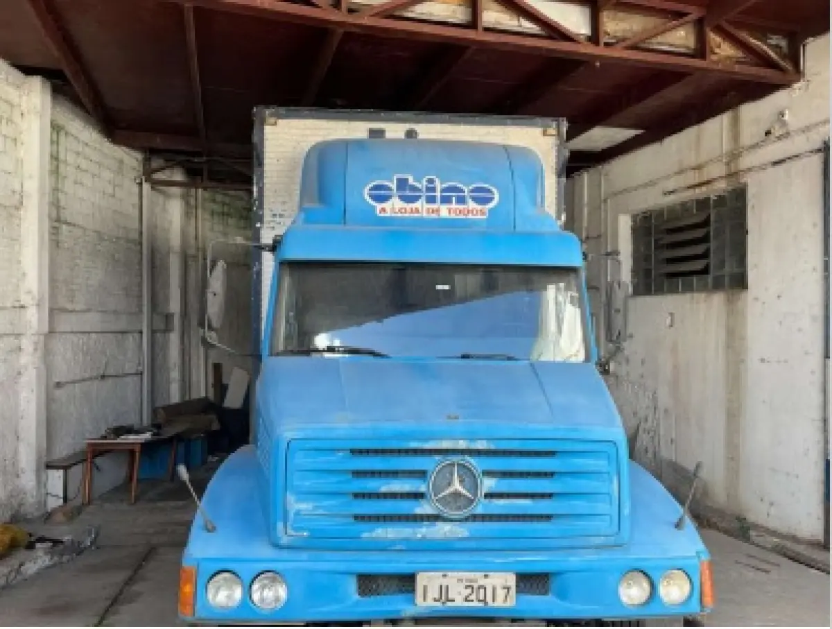 LOTE 002 - Mercedes-Benz, modelo L1620 (ATENÇÃO: FOTOS ILUSTRATIVAS, OS CAMINHÕES NÃO ESTÃO EM NOSSO DEPÓSITO)