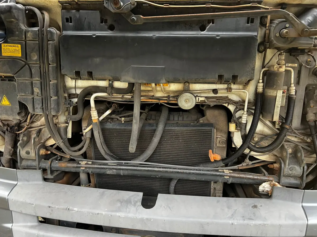 LOTE 001 - VolksWagen 17-250 E Consteletion