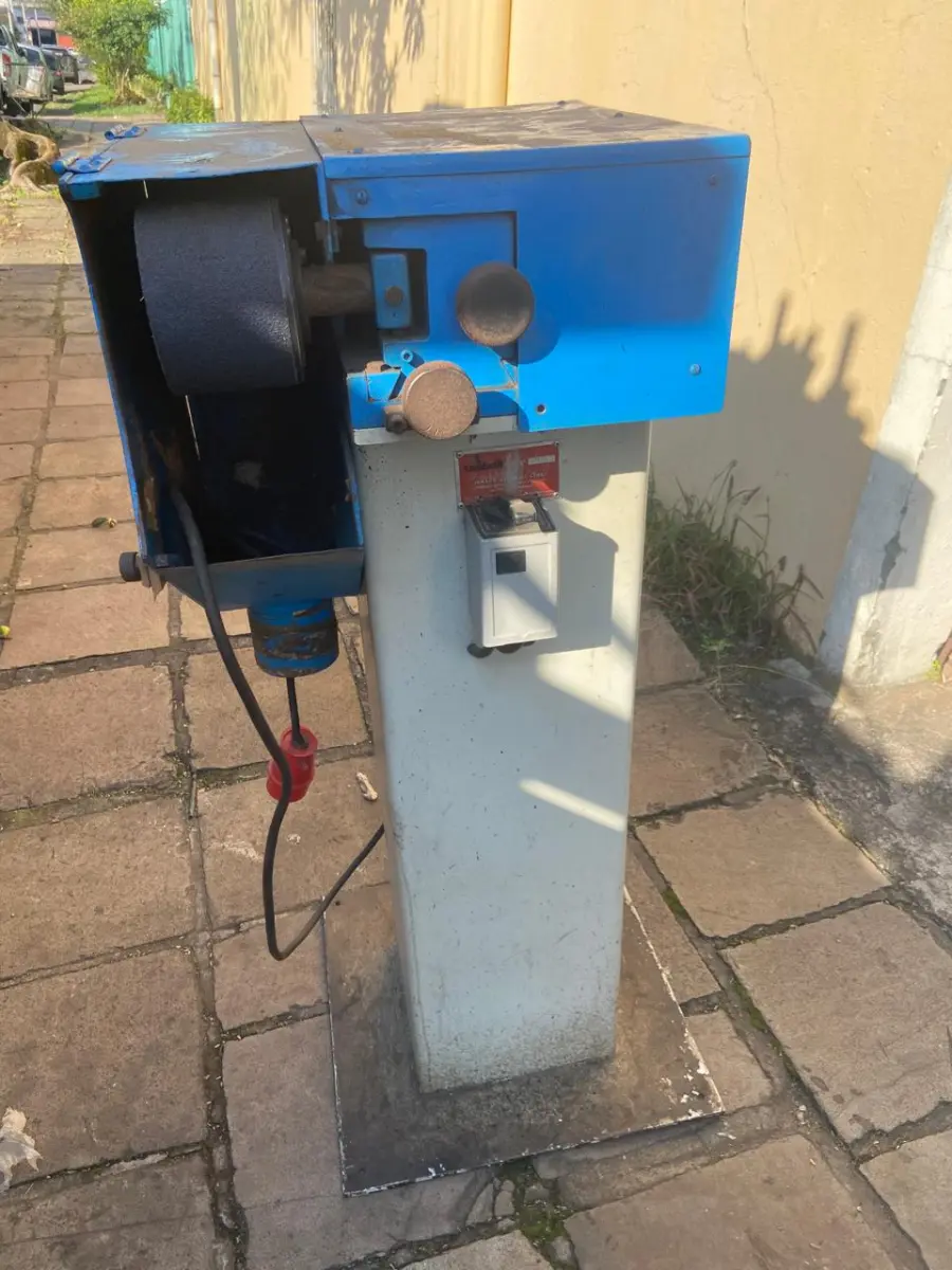 LOTE 042 - Lixa Horizontal Zambelli de 1 Lado