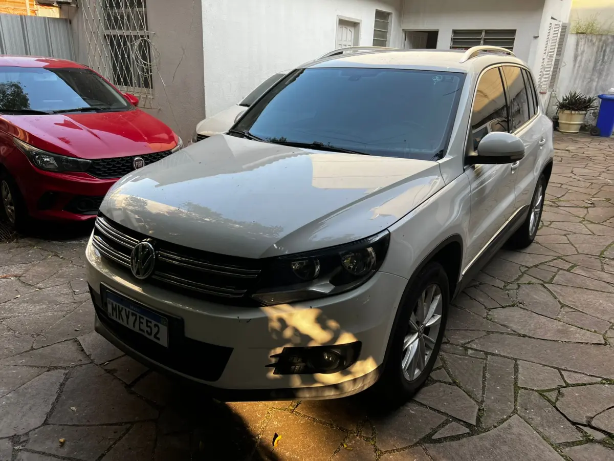 LOTE 001 - Volkswagen/Tiguan 2.0 TSI 16V 200cv Tiptronic 5p