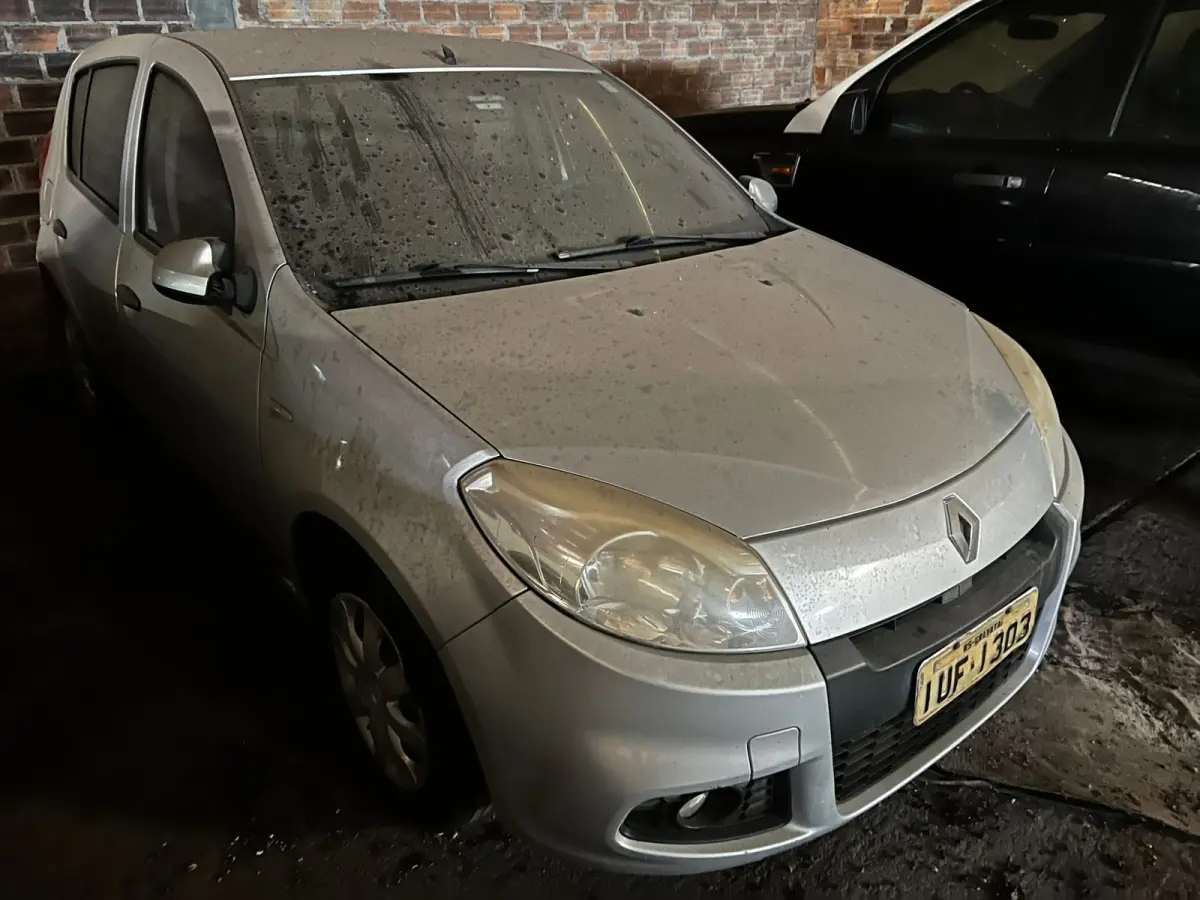 LOTE 000 - Renault Sandero EXP, cor prata, fabricação/modelo 2012/2013