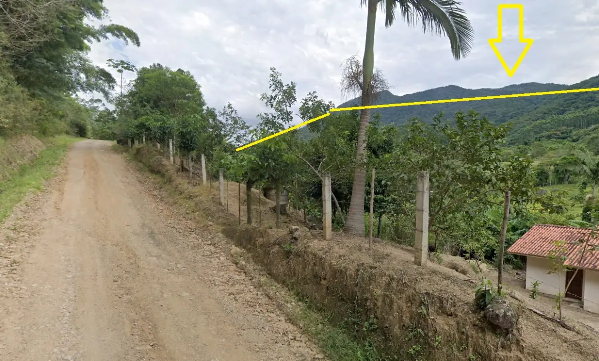 LOTE 000 - Terreno rural situado no lugar Papagaios