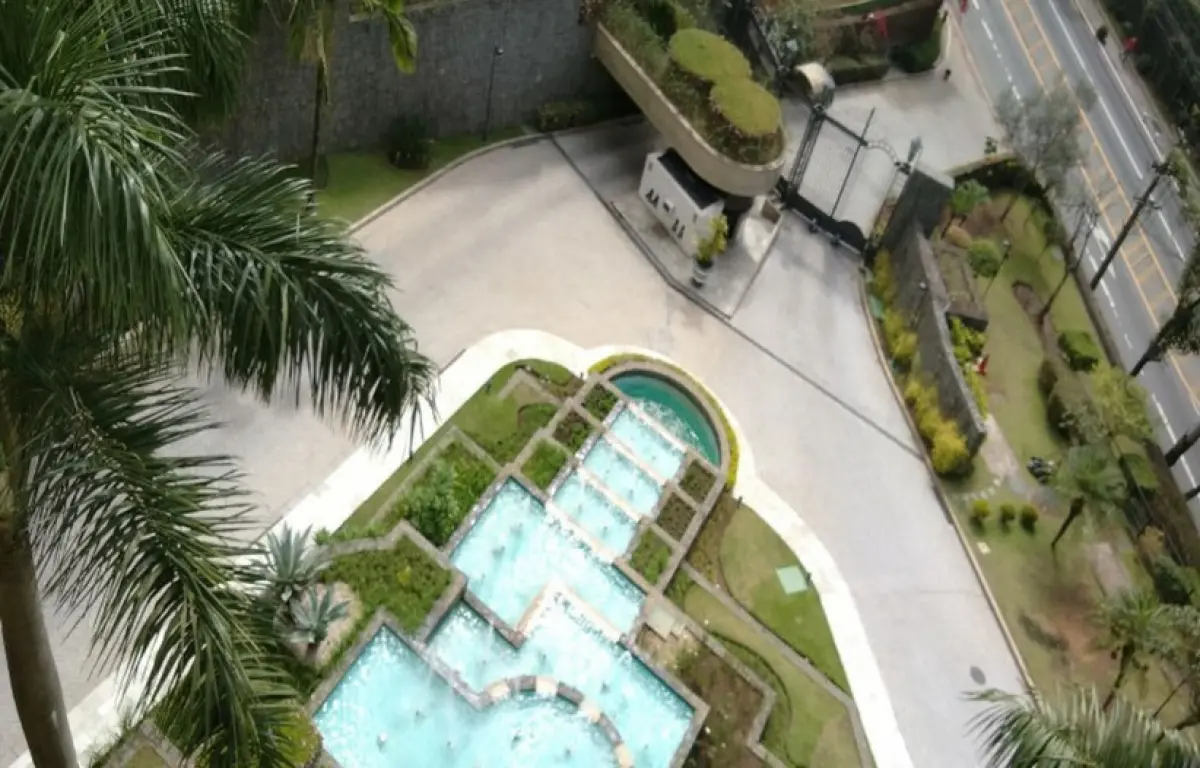 LOTE 000 - O APARTAMENTO N° 101, localizado no 10° andar do Edificio Vol D'Oiseau, situado à Avenida Giovanni Gronchi, nº 4.864, na Vila Andrade e Parque Bairro Morumbi, 29° Suddistrito  - Santo Amaro, com area privativa de 864,52m² e 5 vagas de garagem