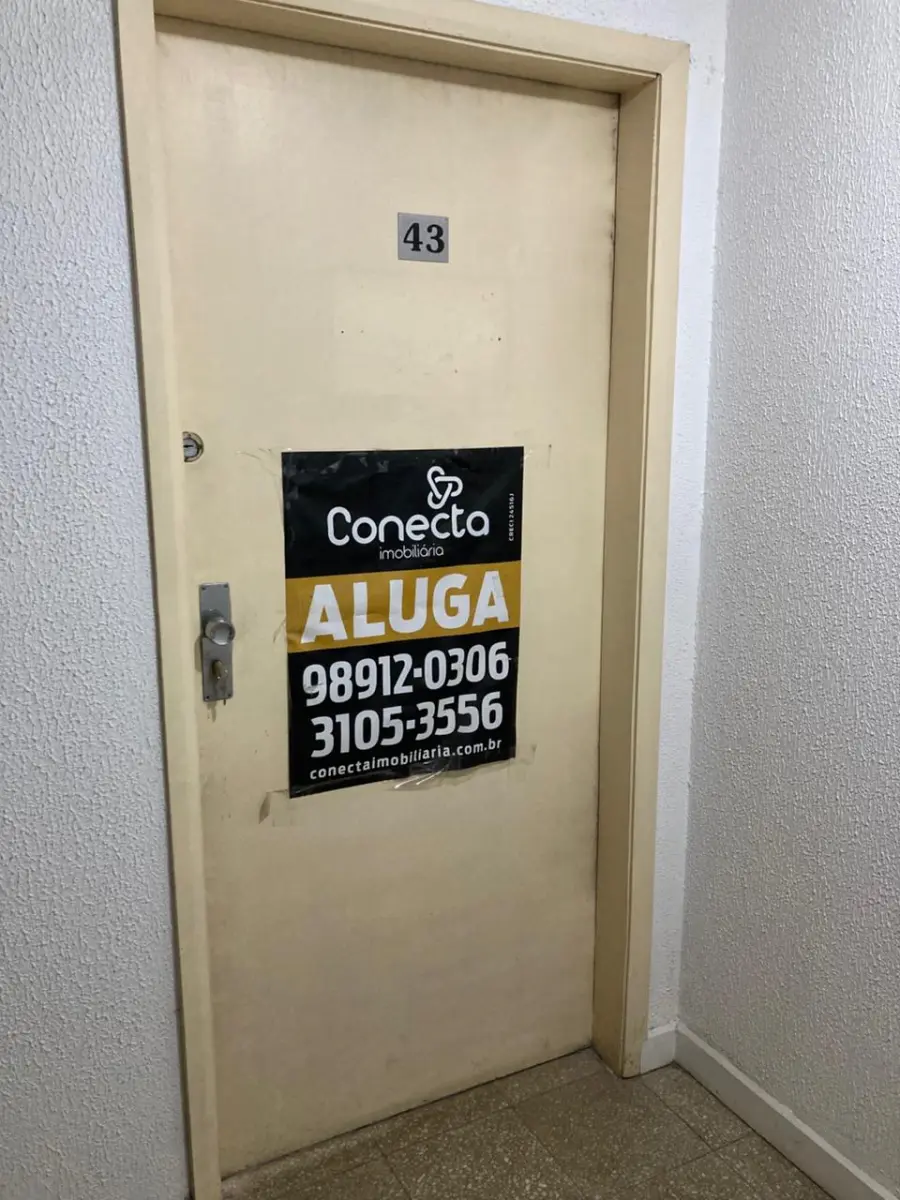 LOTE 002 - O imóvel, conjunto nº 43 do Edifício Candido José de Godoy, localizado na Rua Professor Annes Dias, nº 112, Bairro Centro, Porto Alegre/RS