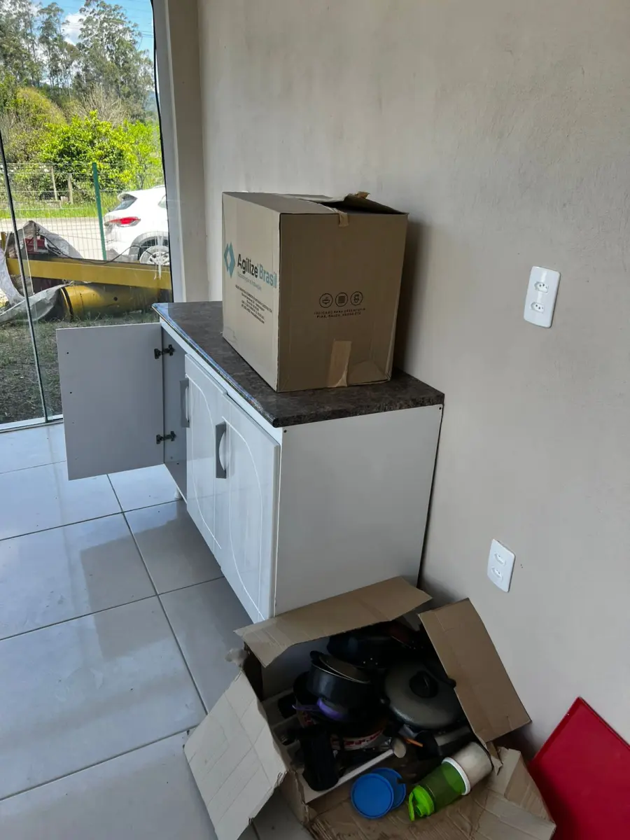 LOTE 000 - SOPRADORA BEKUM, MÃO FRANCESA C/ TALHA ELÉTRICA, UNIDADE DE RESFRIAMENTO, MOTOR P/ REFRIGERAÇÃO, GIRAFA HIDRÁULICA E MÓVEIS DIVERSOS