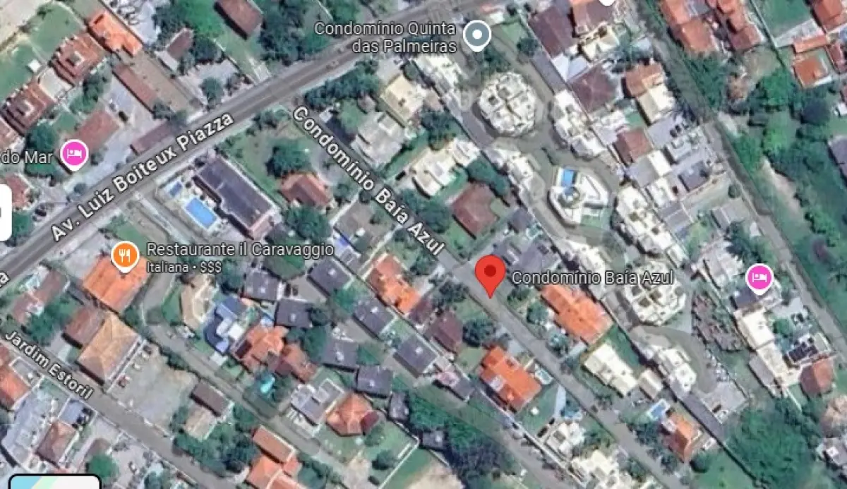 LOTE 000 - Uma residência mista de 01 pavimento, tendo o nº 696, casa I, e seu respectivo terreno designado por área residencial nº 02, do condomínio horizontal,