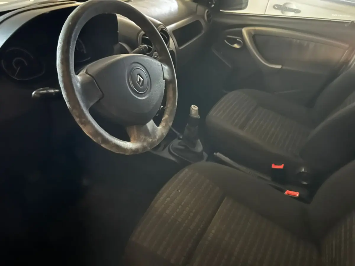 LOTE 000 - Renault Sandero EXP, cor prata, fabricação/modelo 2012/2013