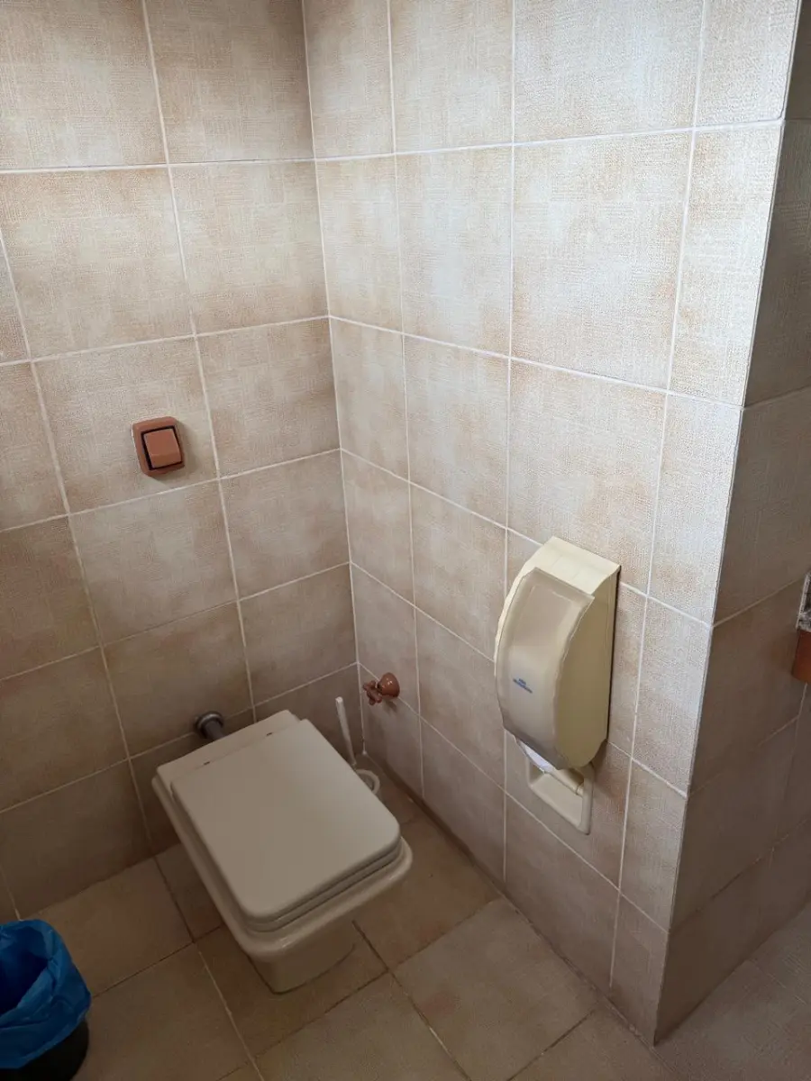 LOTE 003 - A sala nº 403 do Ed. Esplanada Central