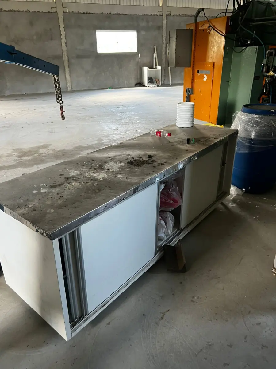 LOTE 000 - SOPRADORA BEKUM, MÃO FRANCESA C/ TALHA ELÉTRICA, UNIDADE DE RESFRIAMENTO, MOTOR P/ REFRIGERAÇÃO, GIRAFA HIDRÁULICA E MÓVEIS DIVERSOS