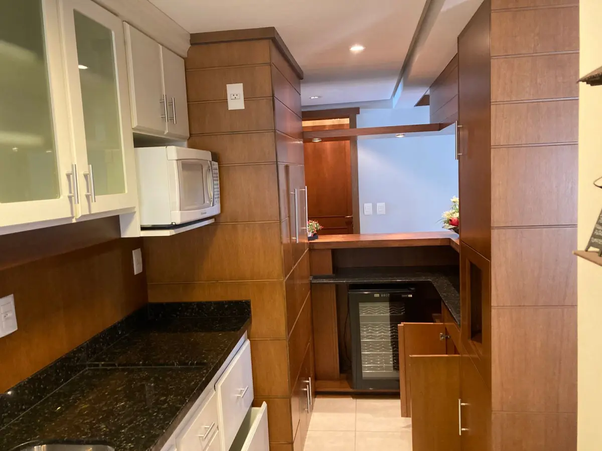 LOTE 000 - Apartamentos 405 e 406 + Box 15, 31, 32 e 14. Finamente decorado