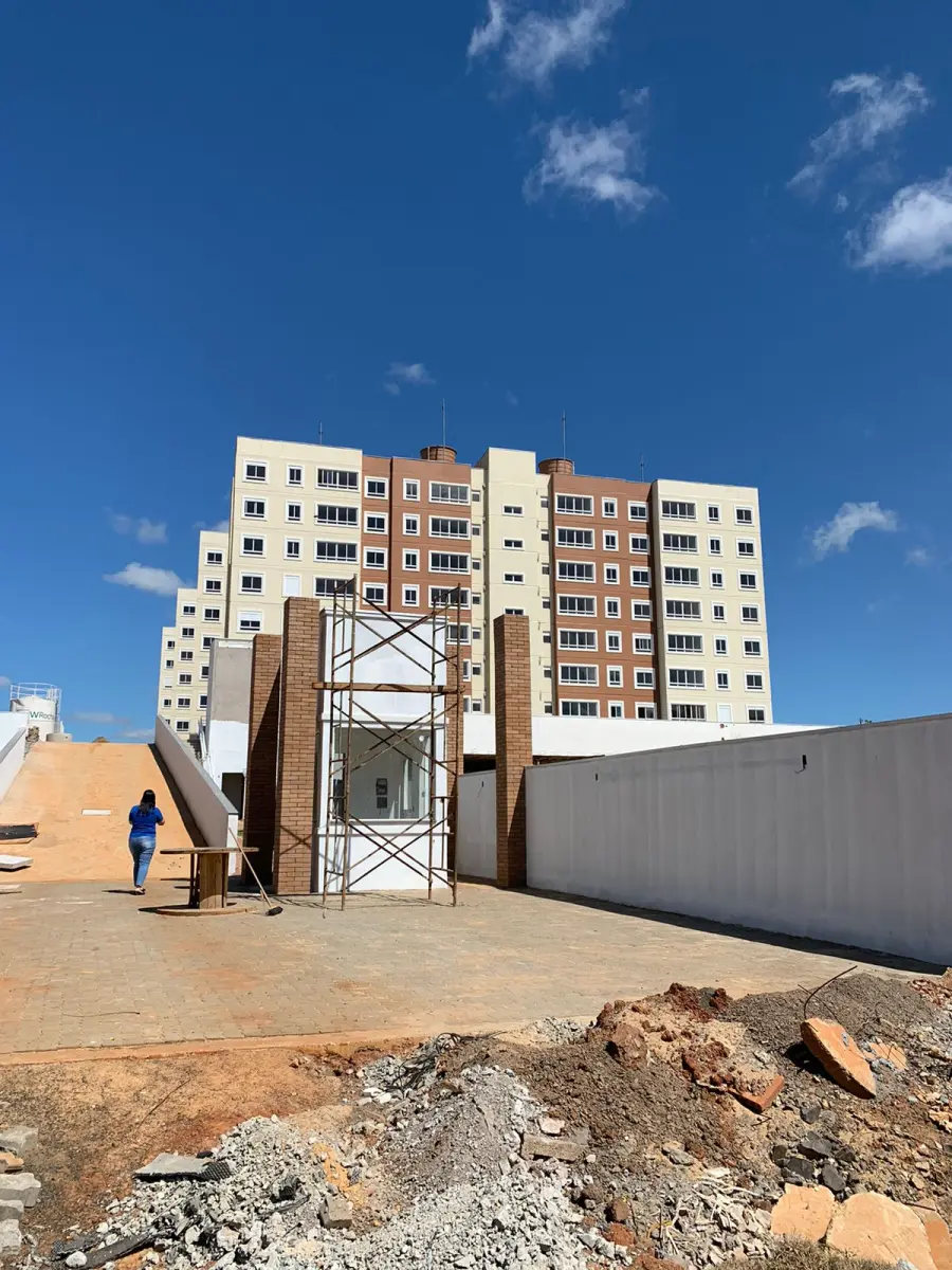 LOTE 001 - GRANDE IMÓVEL 8.000M2 NO RUBEM BERTA COM PROJ APROVADO PARA 8 TORRES