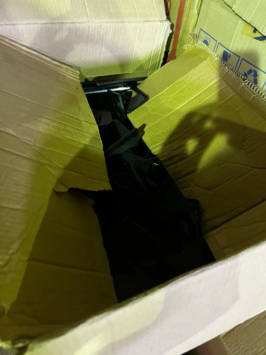 LOTE 007 - Lote de colchoes e mantas massageadoras, lote de espumas e colchões,