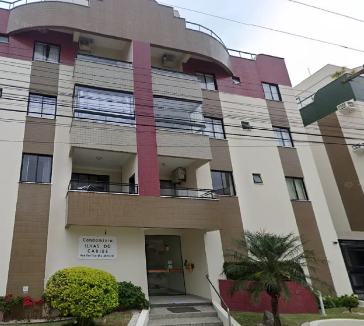 LOTE 006 - A vaga de garagem n° 41, localizada no térreo bloco Edifício Bahamas, do Edifício Condomínio Ilha do Caribe, situado na Rua Tico-tico, n° 183, bairro Bombas, município de Bombinhas-SC