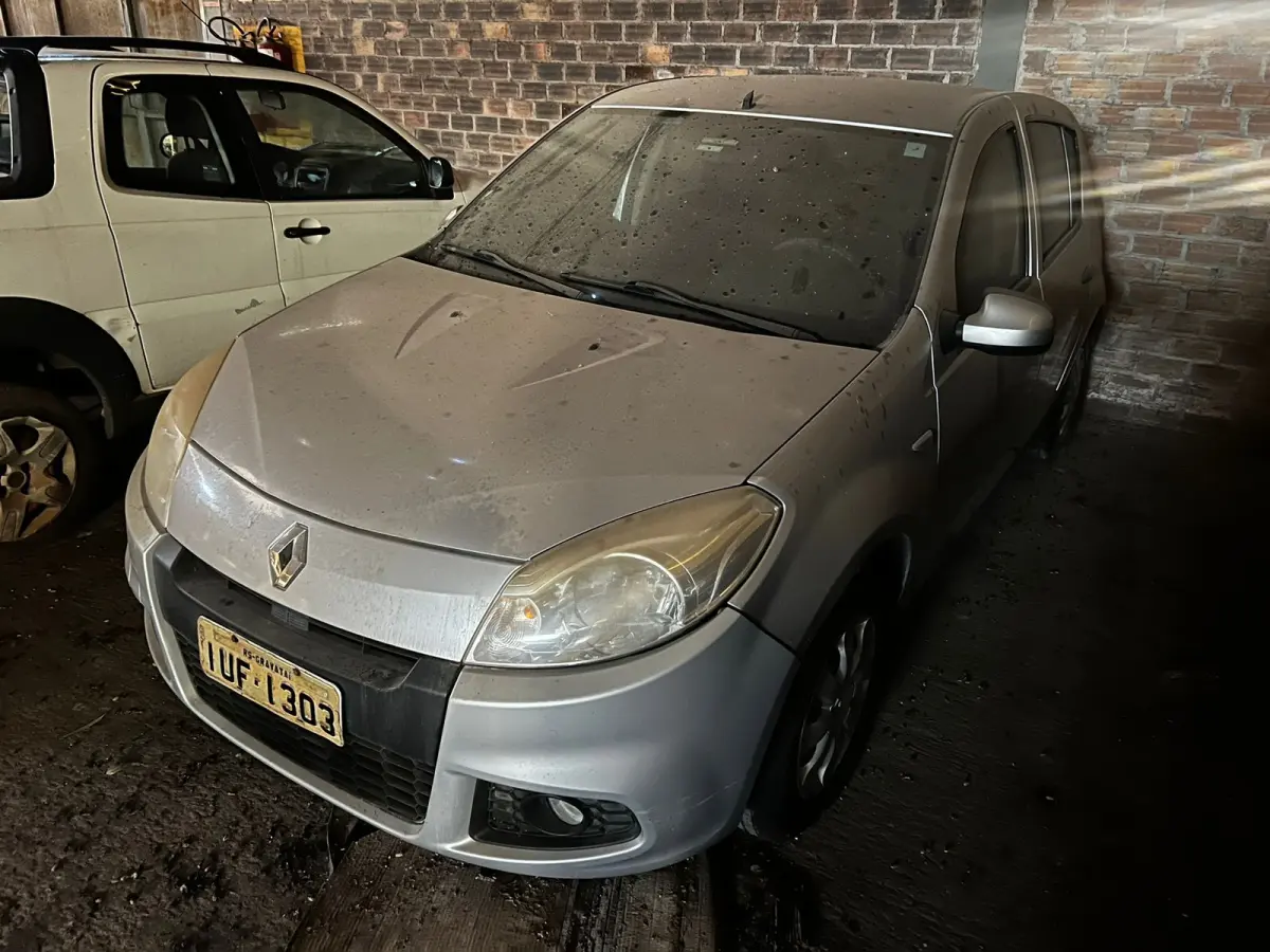 LOTE 000 - Renault Sandero EXP, cor prata, fabricação/modelo 2012/2013
