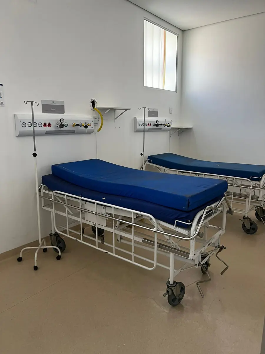 LOTE 001 - Bens móveis LOTE ENGOLBADO