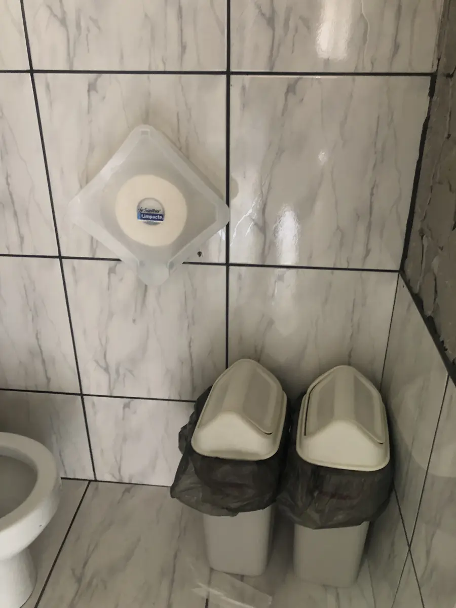 LOTE 001 - LOTE ENGLOBADO DE MAQUIINAS E EQUIPAMENTOS