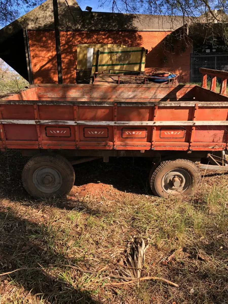 LOTE 034 - Reboque agricula 4 rodas