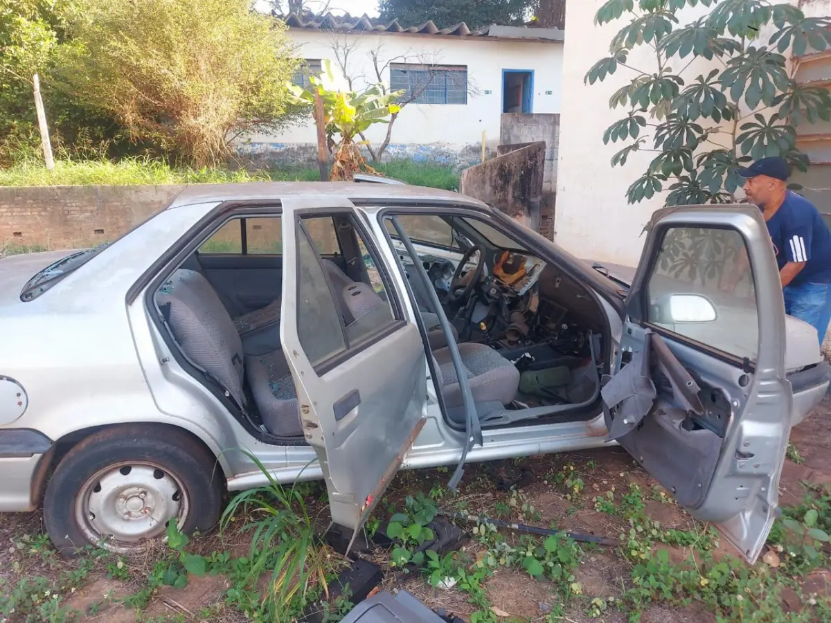 LOTE 027 - RENAULT 19 RT 1.8 I