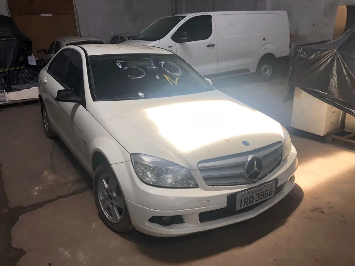 LOTE 003 - Mercedes Benz C-180 CGI 1.8 16V 156cv Aut., ano 2011, cor branca